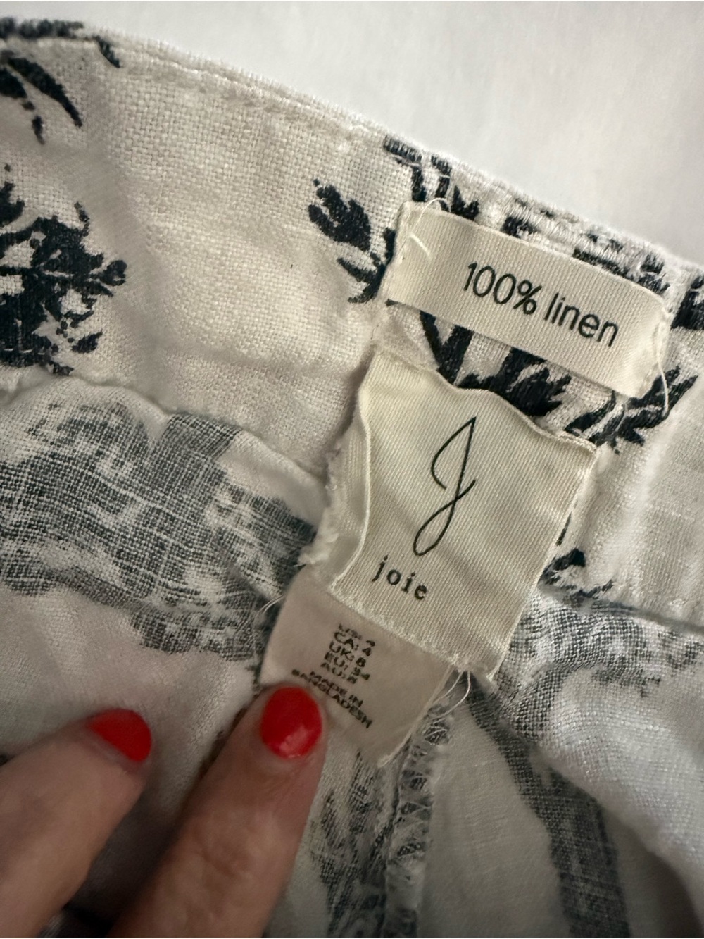 Joie White Linen Pants with Black Toile Print - Picture 3 of 5